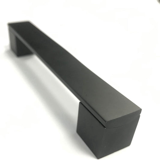 Meubelgrepen als decoratief element - BY MJM